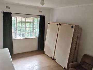2 Bedroom Garden Flat