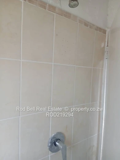 1 Bedroom Cottage for rent in Glen Lorne 