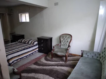 1 Bedroom Cottage in Glen Lorne 