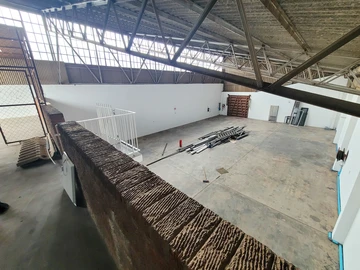 Warehouse & Factory