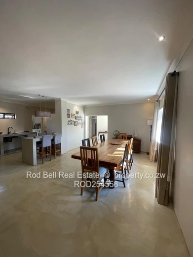 Large family home in quiet neigborhood