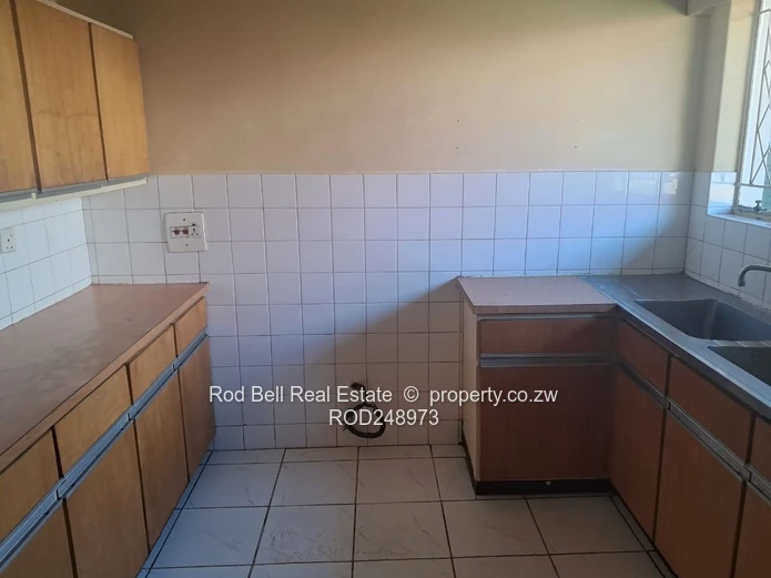 Spacious 2- Garden Flat In Prime Location