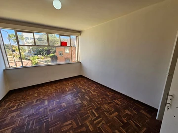 35 Bedroom Flat & Apartment
