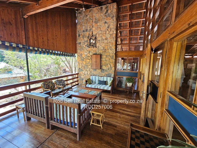 Large family home and cottage sitting on 6 acres with amazing views