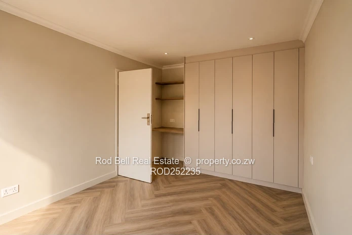 Upmarket brand new 3-bedroom townhouse