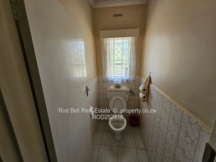 Neat 3 bedroom corner property
