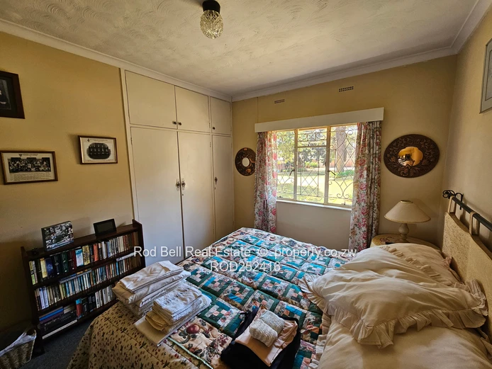 Neat 3 bedroom corner property