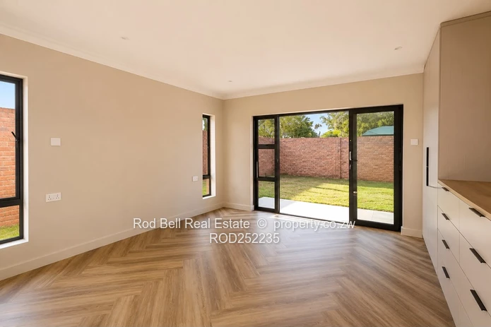 Upmarket brand new 3-bedroom townhouse