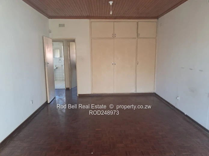 Spacious 2- Garden Flat In Prime Location