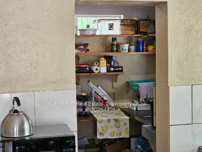 3 bedroom home sitting on 6158m2 of land