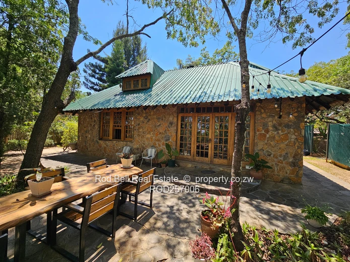 Large family home and cottage sitting on 6 acres with amazing views