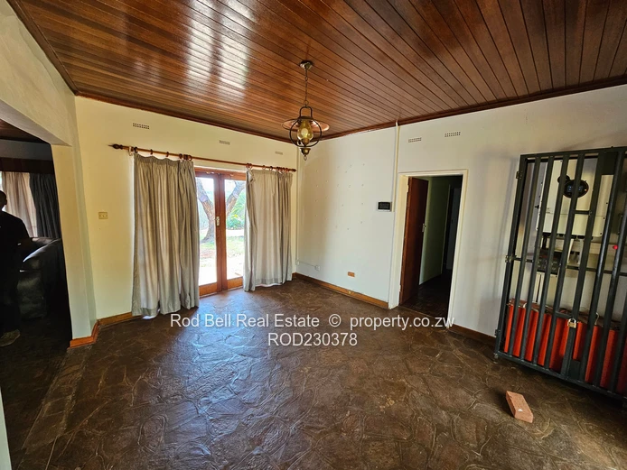 Large family home sitting on 5.3 acres