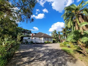 Ideal development property in Greendale
