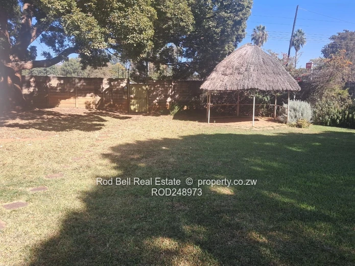 Spacious 2- Garden Flat In Prime Location