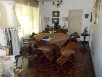 6 Bedroom House